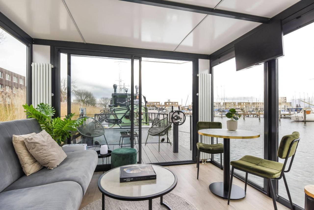 Cosy Tiny Houseboats Near Beach And Restaurants By Weltevreden Experience Zeewolde Bagian luar foto