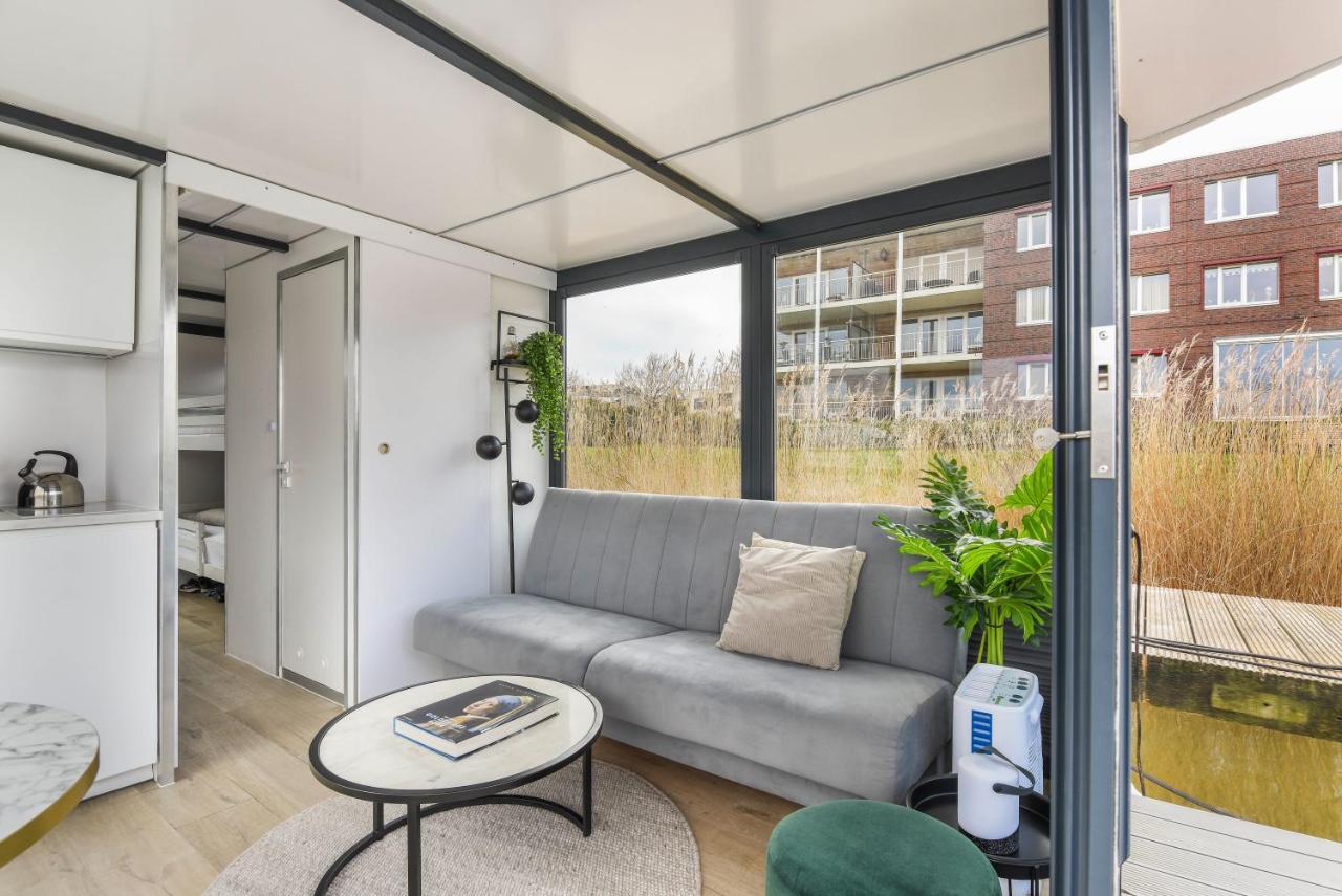 Cosy Tiny Houseboats Near Beach And Restaurants By Weltevreden Experience Zeewolde Bagian luar foto